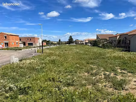 terrain 215 m² manduel