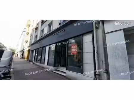 bureaux 70 m²