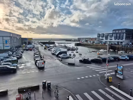 bureaux au port de commerce