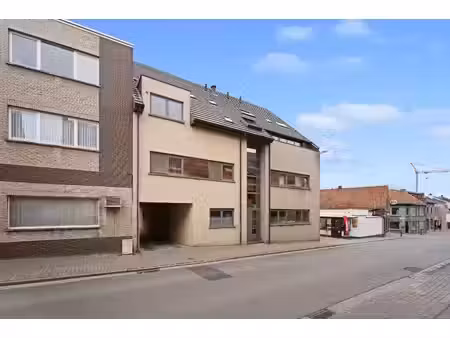 wij verkopen uw vastgoed  anders én beter!