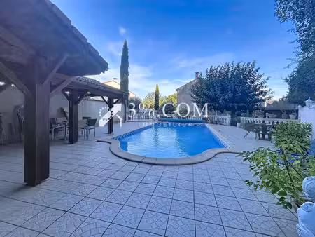 maison 180 m2 avec piscine