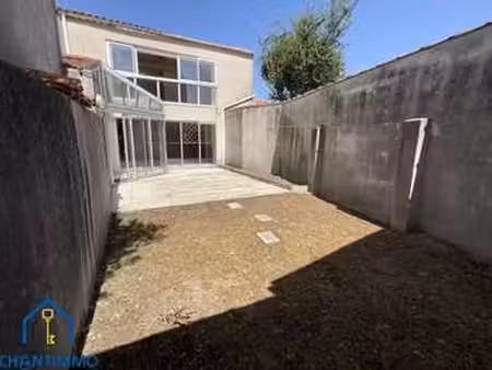 vente maison à sainte-cécile (85110) : à vendre / 215m² sainte-cécile