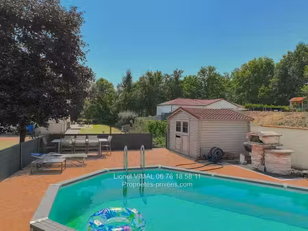 maison 8 pièces 258 m2 avec piscine sur terrain clos 2832 m2