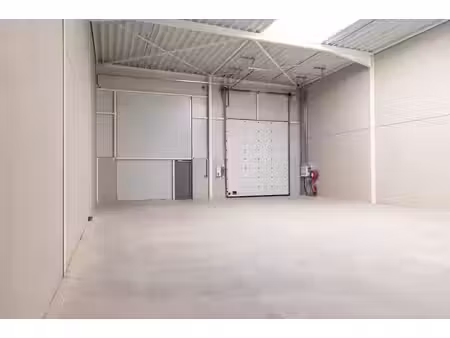 nieuwbouw unit (216 m²) – strategisch gelegen nabij e313 ...
