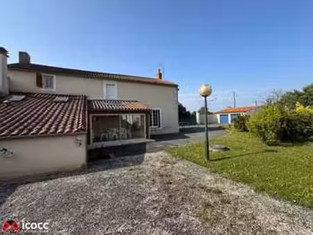 vente maison à nalliers (85370) : à vendre / 155m² nalliers