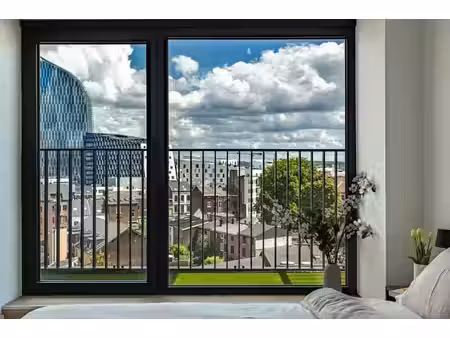 appartement neuf 2ch avec terrasses au 6e étage dans le quar