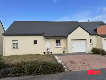 a vendre - châteaubourg – plain-pied – 3 chambres – 84m²