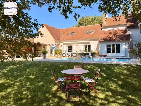 maison familiale 225 m² - 6 ch - piscine - checy - terrain 2988