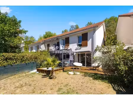 maison contemporaine de 2016 avec suite parentale