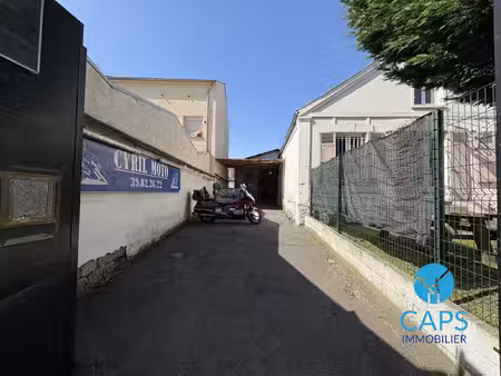vente murs et fonds avec terrain constructible