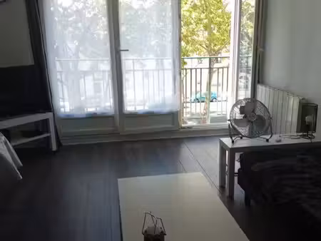 bel appartement f2 tours centre