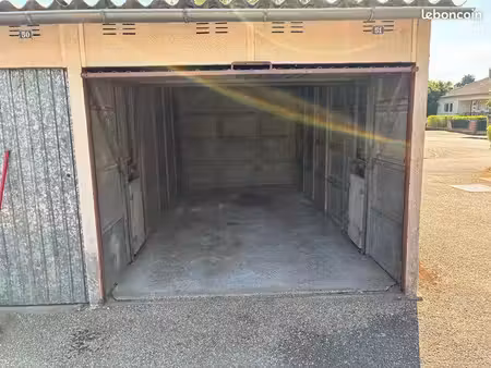 garage fermé 13m2