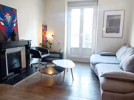 charmant t2 traversant de 40m² — grenoble championnet