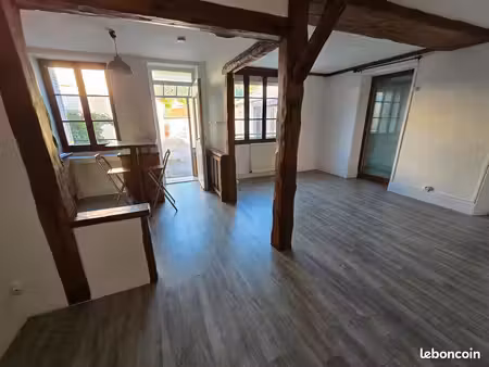 maison de ville - f3 avec climatisation – 65 m²