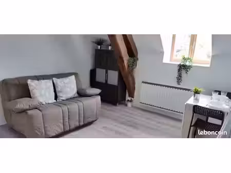 2 pièces impeccable à montereau sur le jard
