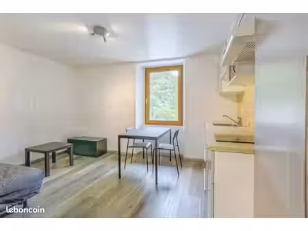 appartement t2 meublé et tout équipé au centre de tencin