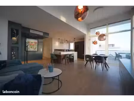 attique d’exception 3p de 82 m² – terrasse 60 m² – vue vosges & forêt-noire – double garag