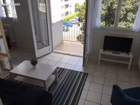 studio avec balcon tours centre