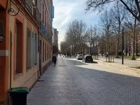 toulouse centre - étage entier■comprenant deux appartements avec■droit de surélévation