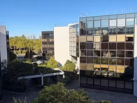bureaux 250 m² à vendre à blagnac avec 6 places parkings