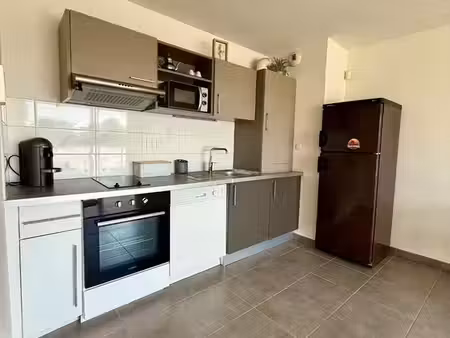 t2 meublé 44 m² – terrasse 10 m² sans vis-à-vis – tournefeuille