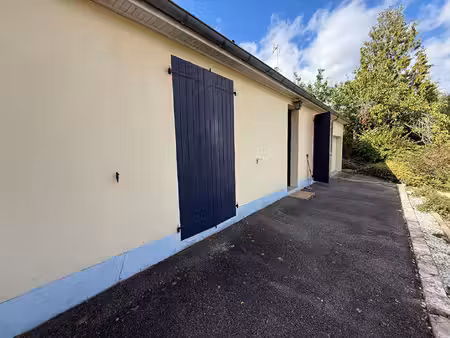 maison de plain-pied à vendre à châteaugiron ? 2 chambres ? garage ? terrain de 855 m²