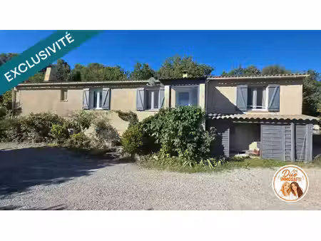 terrain de 911m² en zone uc avec maison à réhabiliter