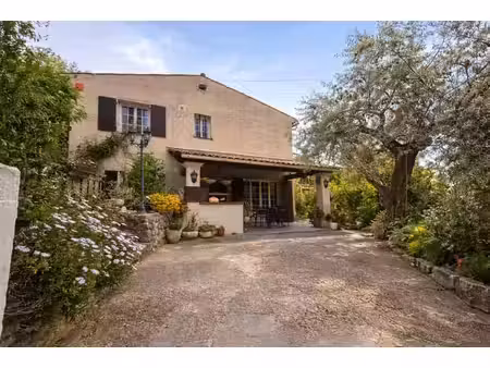 venez découvrir cette charmante maison