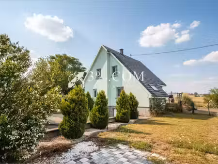 maison familiale 5 pièces vue dégagée sur les champs 13 34