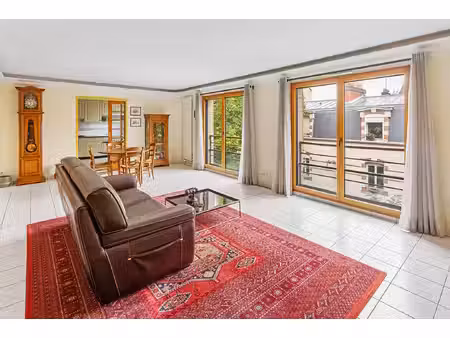 appartement t4 pièces 108.40 m2 procé box double