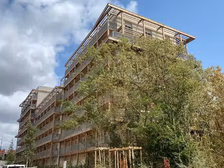 t4 terrasse dernier étage malepere