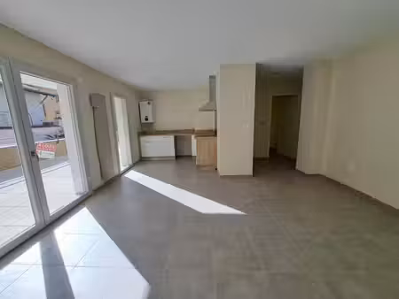 t3 avec terrasse et garage