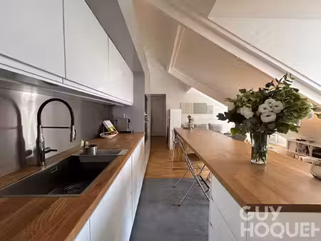 versailles chantiers - dernier étage sous les toits  56 m² carrez / 75 m² au sol