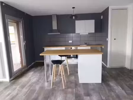 location appartement 3 pièces 62 m² à rodez (12000)