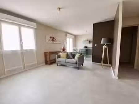 vente appartement 3 pièces à saint-philbert-de-grand-lieu (44310) : à vendre 3 pièces / 69