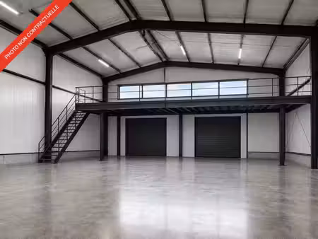 location entrepôt 700m²