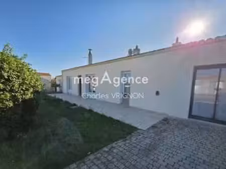 vente maison aux sables-d'olonne (85100) : à vendre / 150m² les sables-d'olonne
