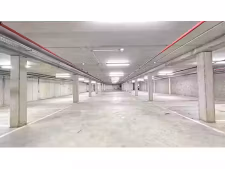 23 autostaanplaatsen in nieuwbouw
