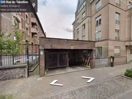 emplacement de parking sécurisé - ixelles - place châtelain