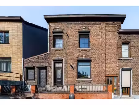 charmante maison 2 ch. dans un quartier calme de couillet !