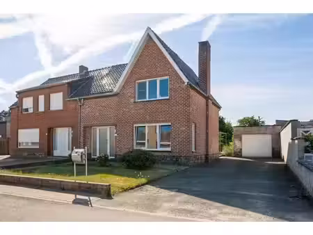 op te frissen instapklare woning met 3 slpkrs en tuin te ...