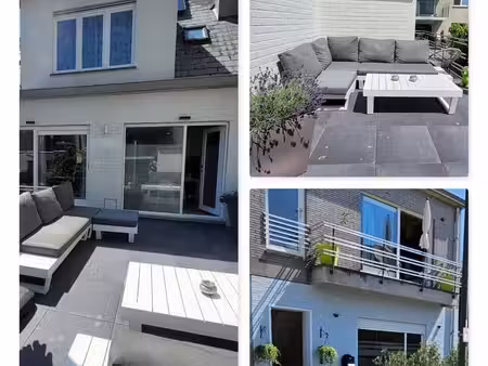 standing... 2 terrassen... strand en zee op loopafstand |