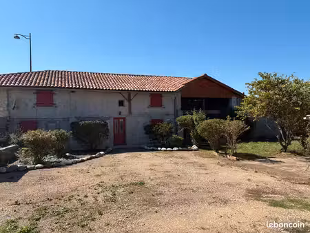 corps de ferme 110m2 terrain 7400m2
