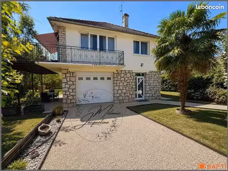 maison 5 pièces 155 m²