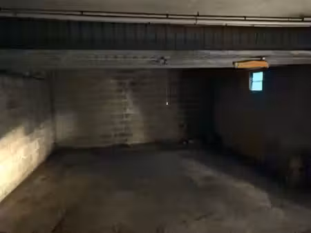 place de parking sécurisée dans box fermé – résidence le grand verger  marseille 13013