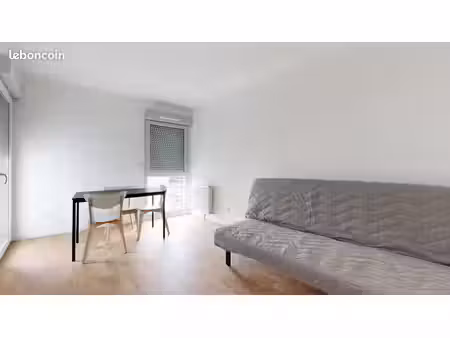 studio 1 pièce 20 m²