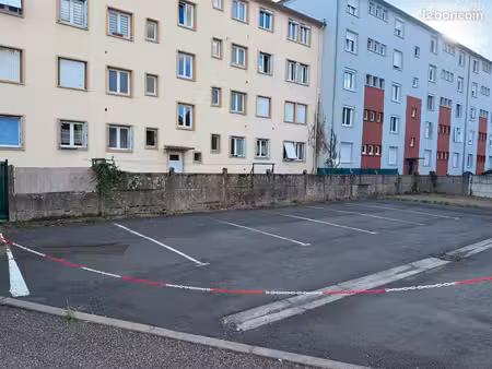place de parking à louer ou vend