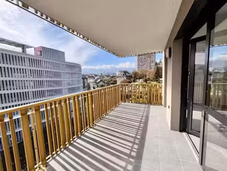 location appartement 4 pièces 76 m² à chambery (73000)  1 009 €