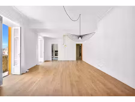 magnifique 4p / 3 chambres 109m2 sur la place garibaldi / proche port de nice