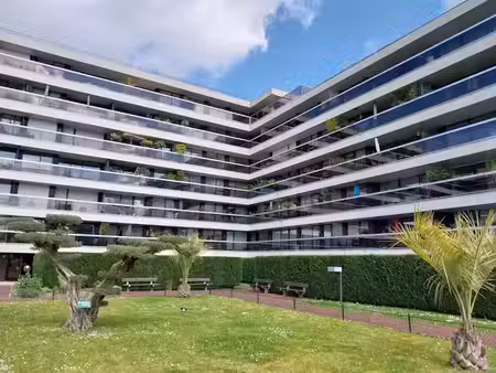 location appartement 1 pièce 55 m² à le chesnay-rocquencourt (78150)  961 €